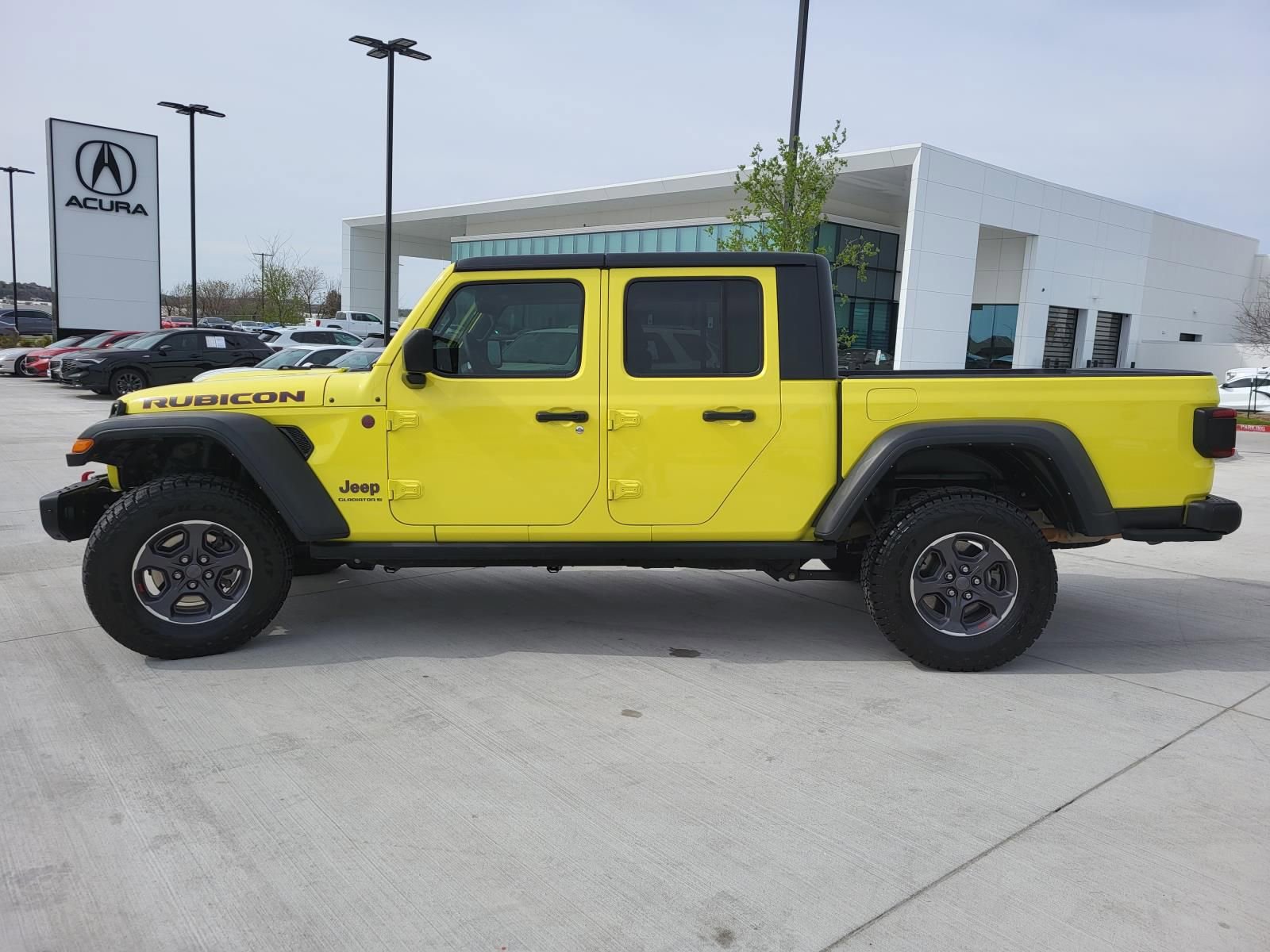 Used 2023 Jeep Gladiator Rubicon w/ LED Lighting Group image 3