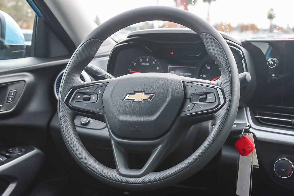 New 2026 Chevrolet Trax LS w/ LS Convenience Package image 14