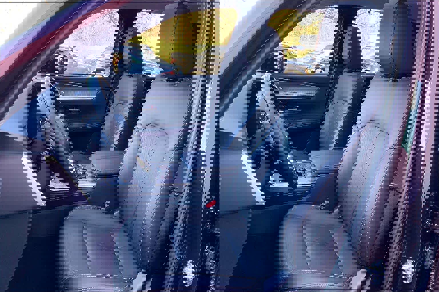 Used 2024 MAZDA CX-90 Plug-In Hybrid w/ Premium Pkg image 9