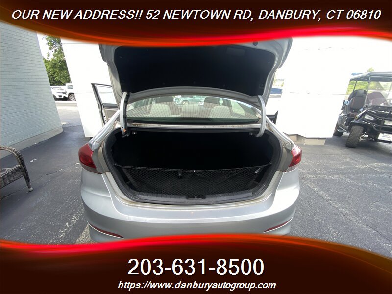 Used 2018 Hyundai Elantra SE FWD image 18