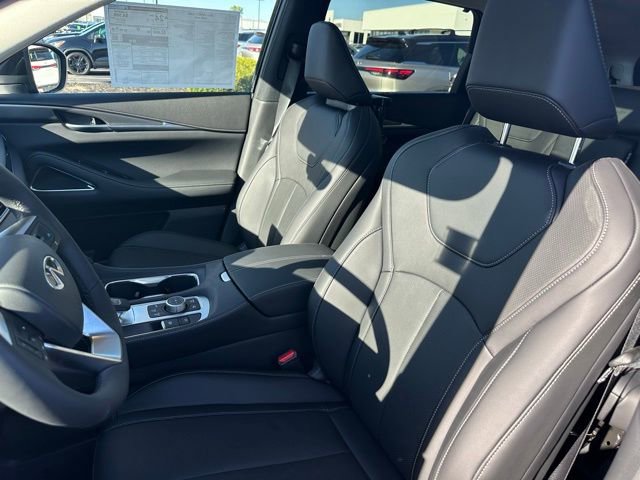 New 2026 INFINITI QX60 Luxe image 30