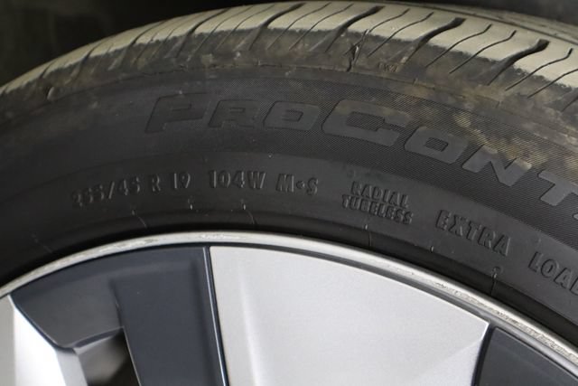 Used 2024 Tesla Model Y Long Range RWD image 40