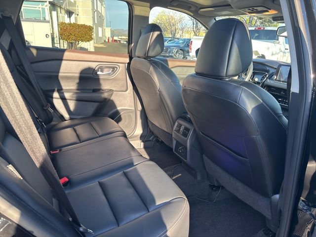 Used 2023 Nissan Rogue SL image 33