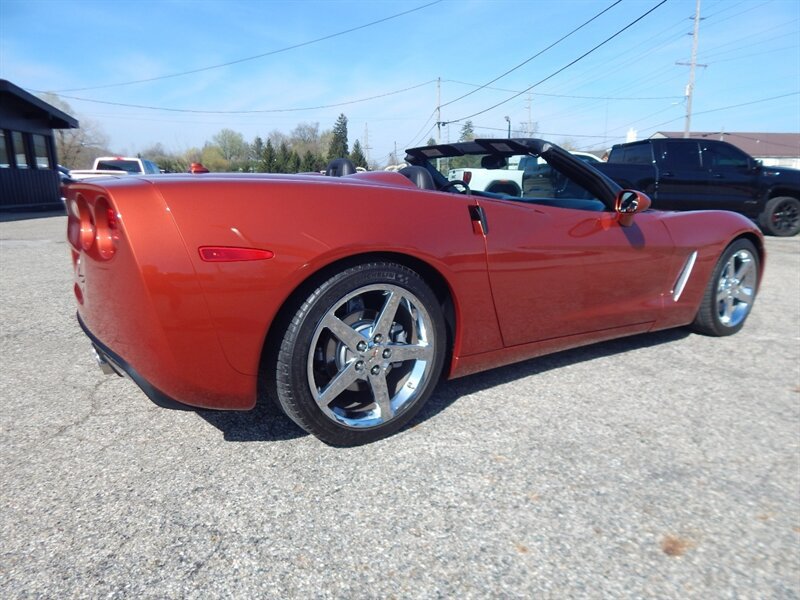 Used 2005 Chevrolet Corvette Convertible w/ Preferred Equipment Group RWD image 8
