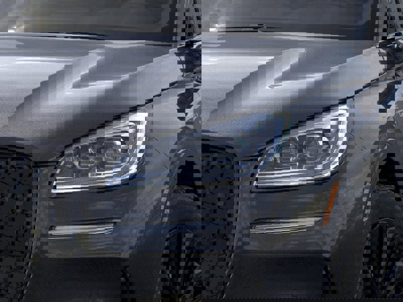 New 2023 Lincoln Corsair Reserve w/ Equipment Group 202A image 18