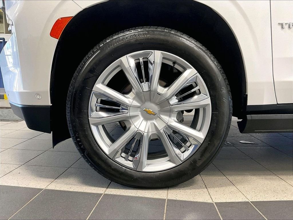 Used 2024 Chevrolet Tahoe High Country w/ Advanced Technology Package AWD/4WD image 7