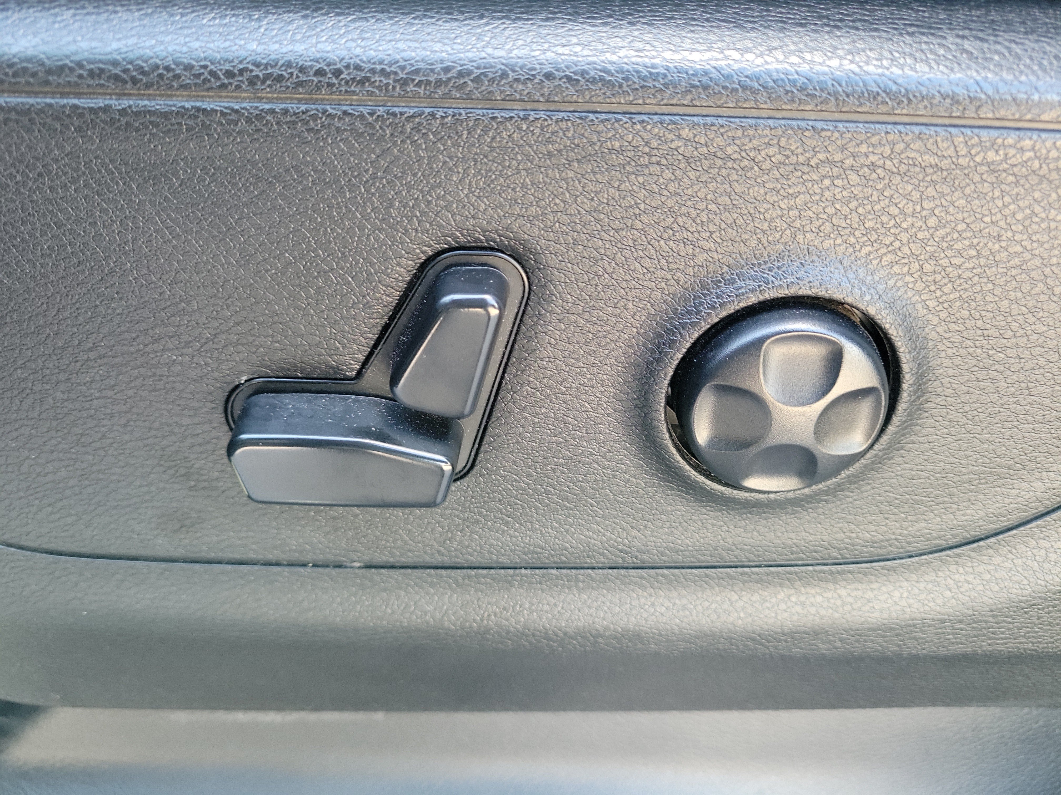 Used 2019 RAM 1500 Big Horn RWD image 14