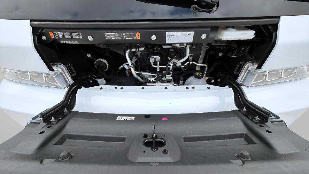 Used 2024 Chevrolet Brightdrop 600 w/ Commercial Equipment Package AWD/4WD image 33