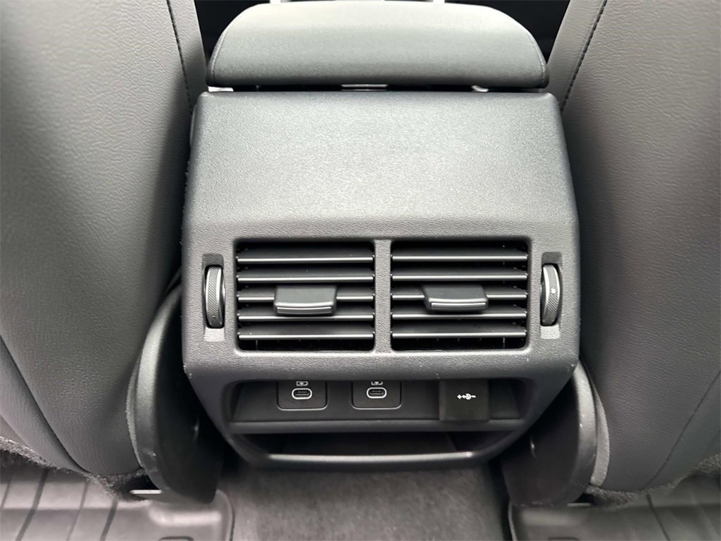 Certified 2025 Land Rover Discovery Sport S image 15