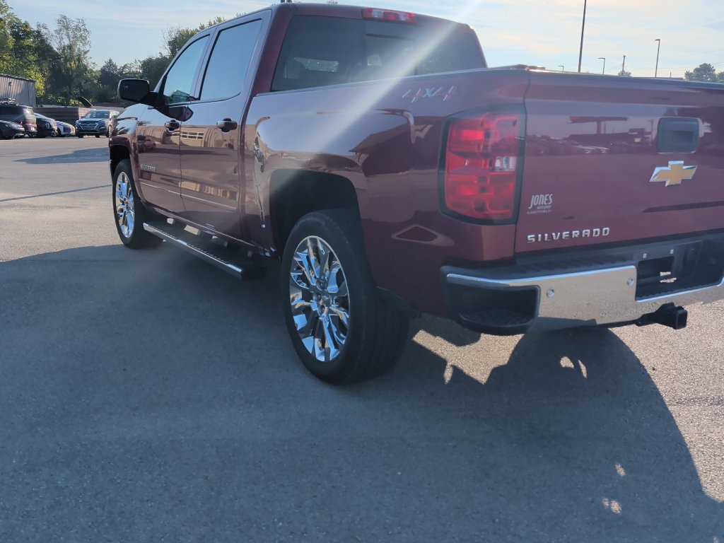 Used 2018 Chevrolet Silverado 1500 LT w/ All Star Edition AWD/4WD image 3