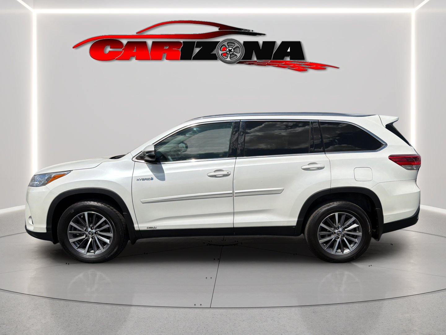 Used 2019 Toyota Highlander XLE AWD/4WD image 10