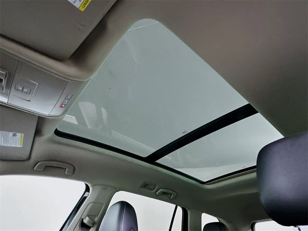 Certified 2021 Volkswagen Atlas SEL image 12