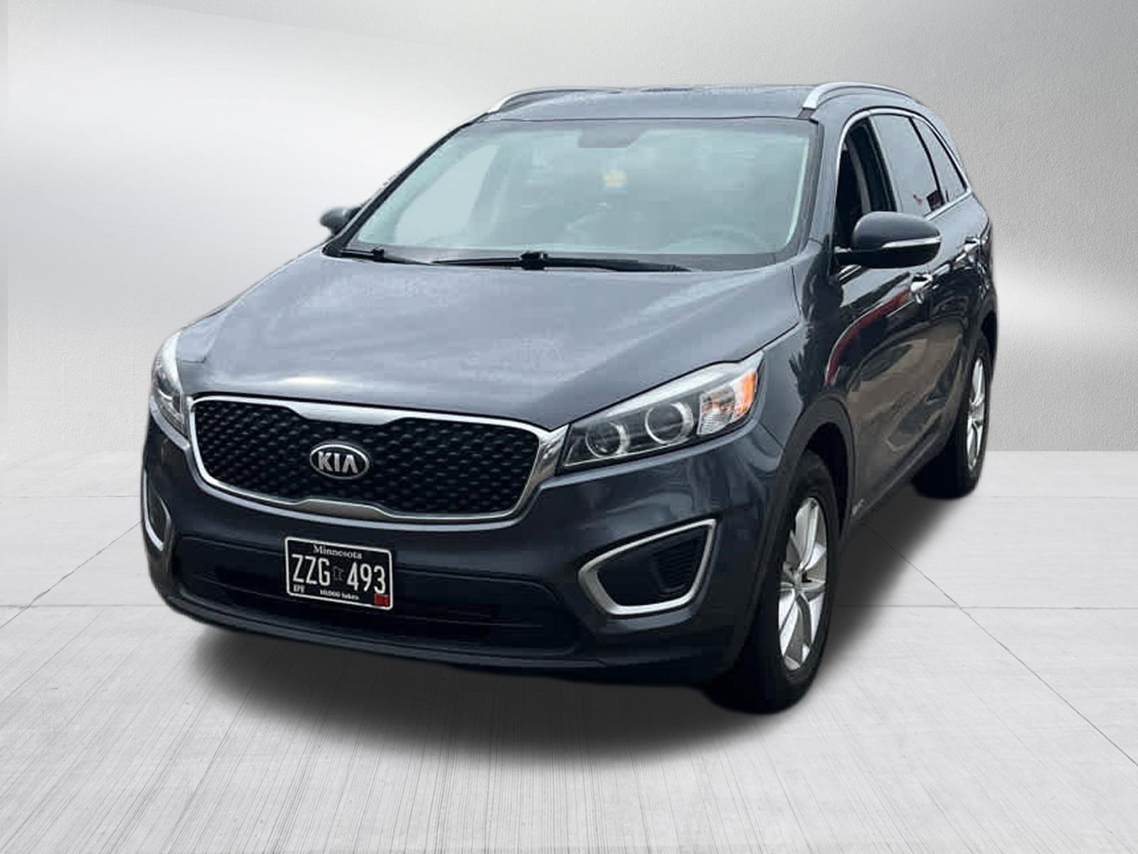 Used 2017 Kia Sorento LX image 5