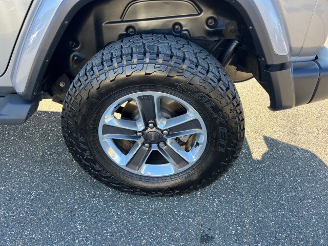 Used 2018 Jeep Wrangler Unlimited Sahara w/ Dual Top Group image 22