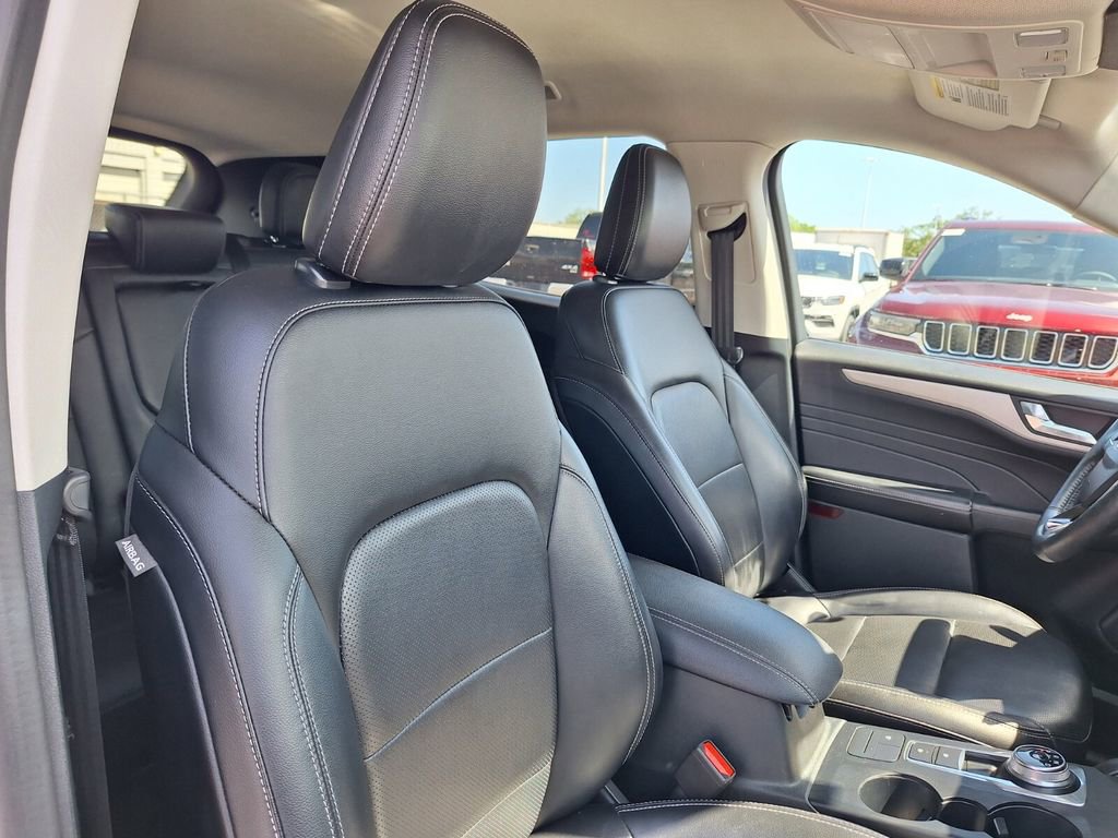 Used 2021 Ford Escape SEL image 28