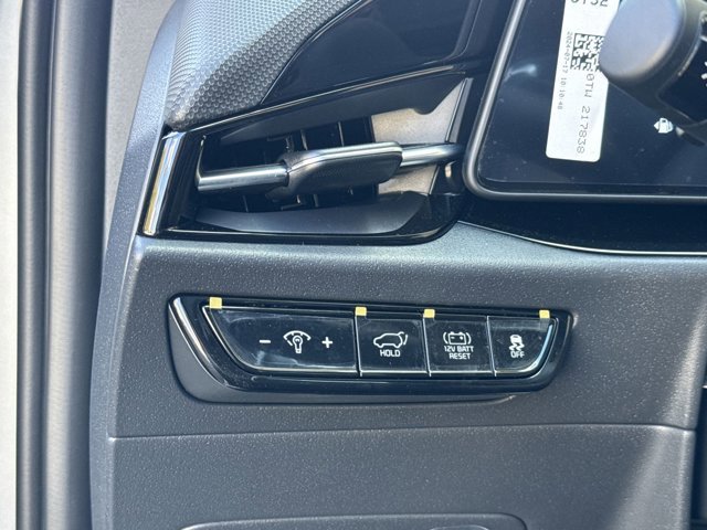 New 2025 Kia Niro SX Touring image 5