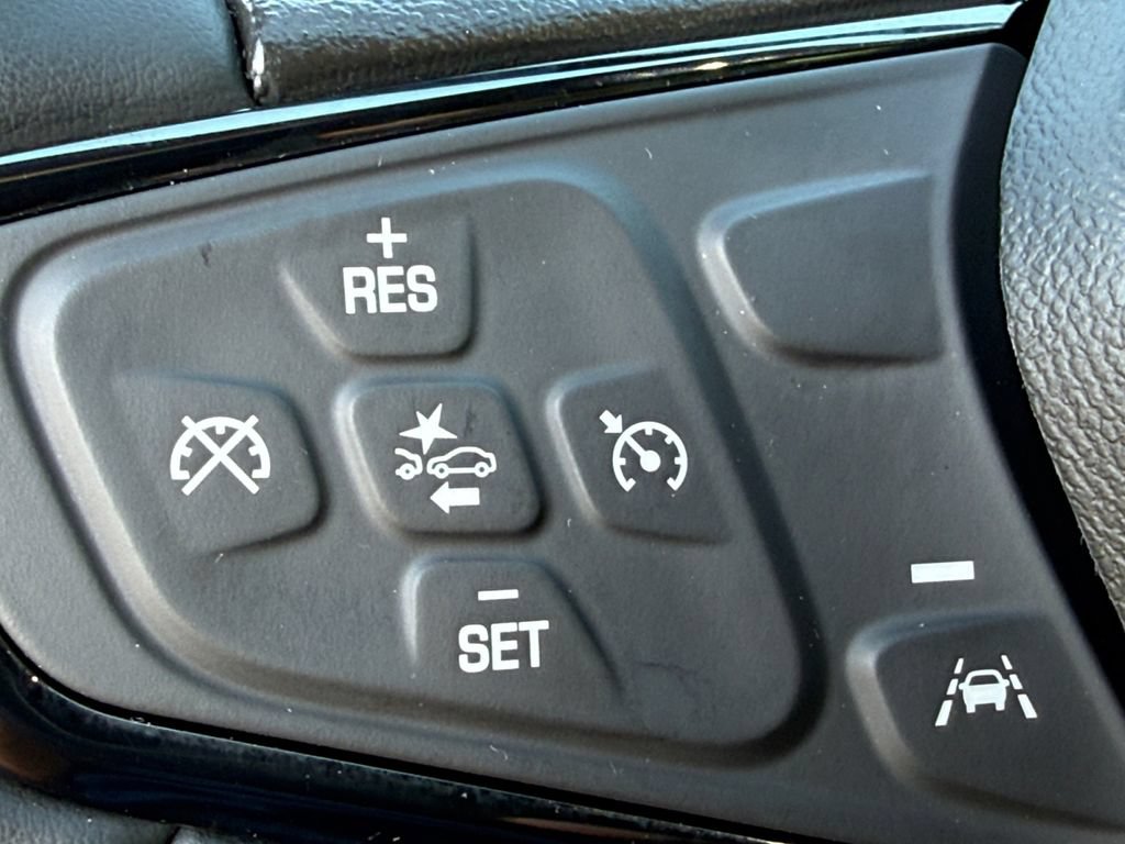Used 2023 Chevrolet Equinox RS AWD/4WD image 20