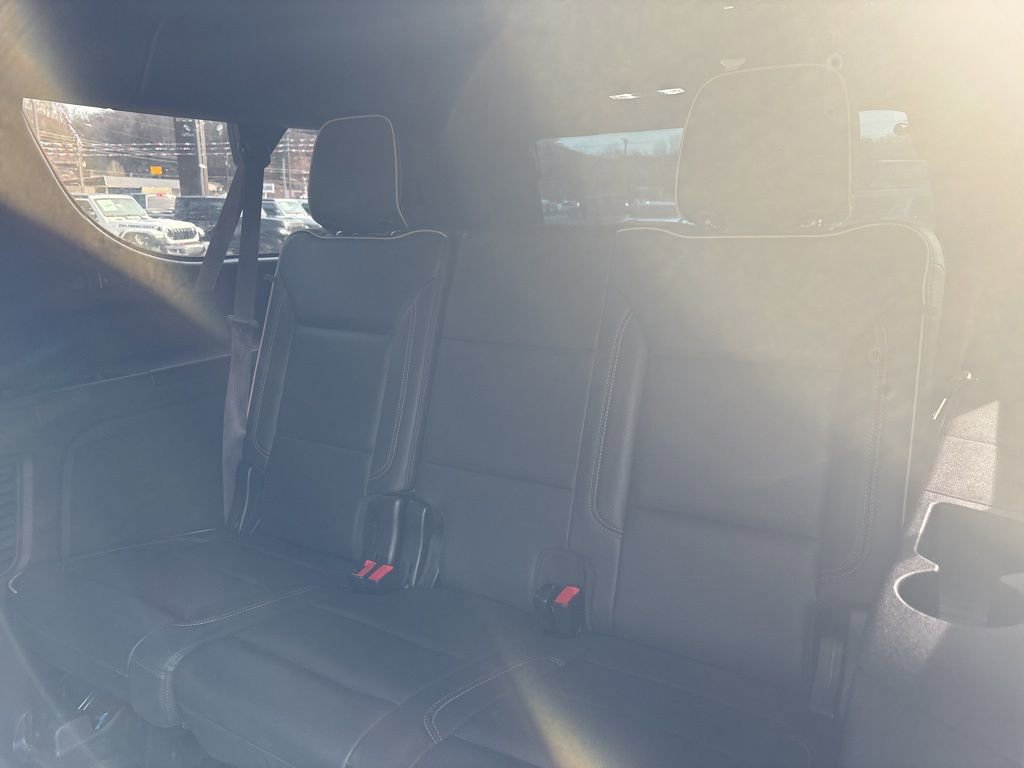 Used 2021 GMC Yukon XL SLT image 13