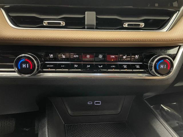 Certified 2025 Chevrolet Equinox ACTIV w/ Safety and Technology Package image 5