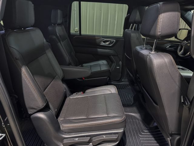 Used 2023 Chevrolet Suburban High Country AWD/4WD image 27