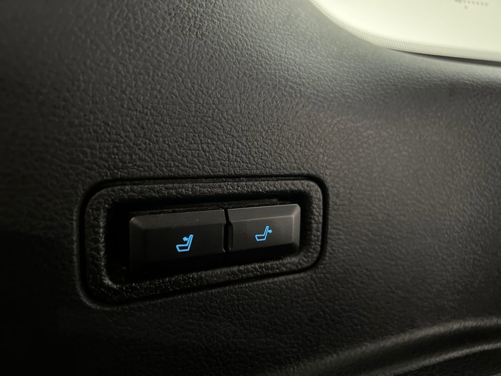 Used 2024 Ford Expedition Max XLT image 34