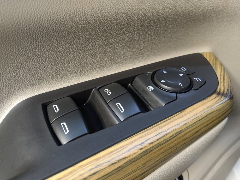 Used 2018 GMC Acadia Denali image 27