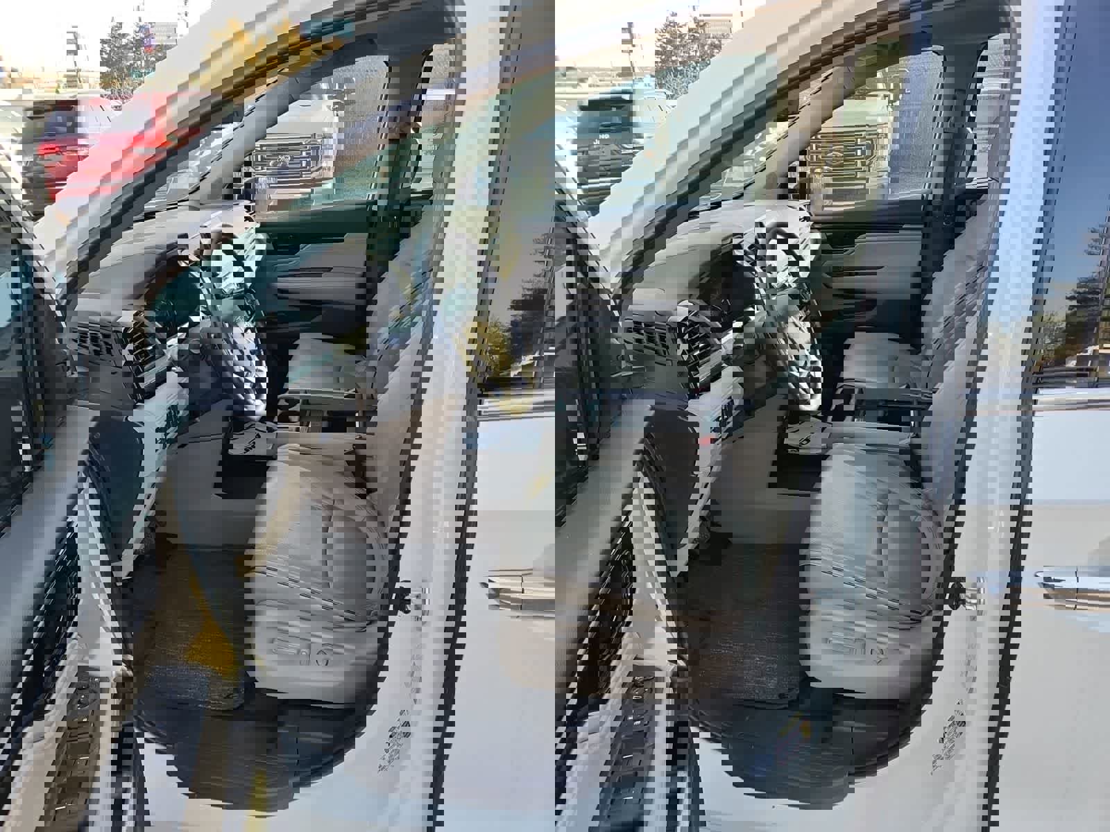 Used 2023 Honda Odyssey Elite image 15