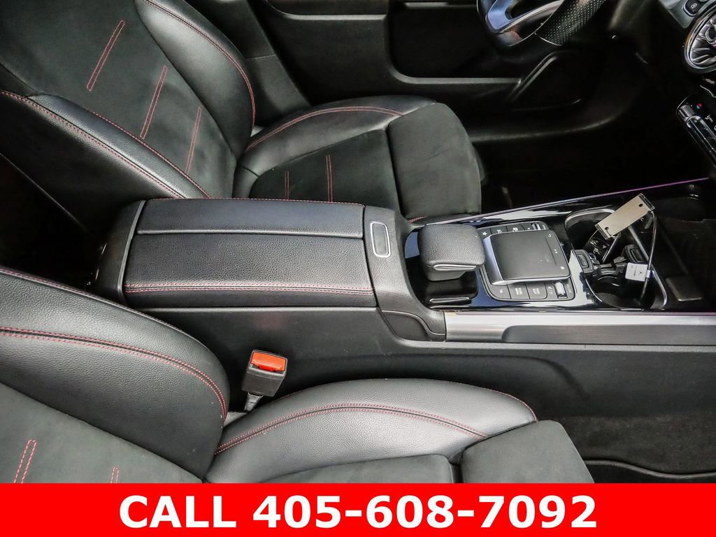 Used 2021 Mercedes-Benz GLB 250 w/ AMG Line image 45