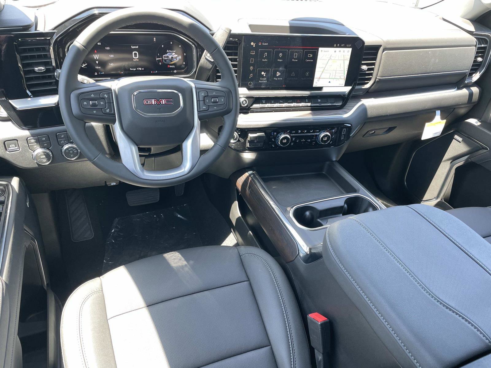 New 2026 GMC Sierra 2500 SLT w/ SLT Premium Package AWD/4WD image 8