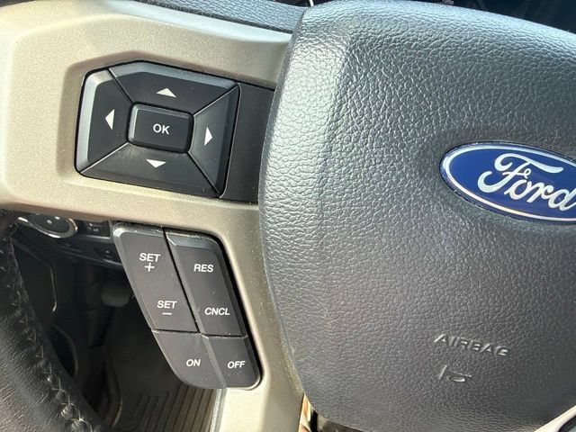Used 2022 Ford F350 Lariat w/ Lariat Ultimate Package AWD/4WD image 17
