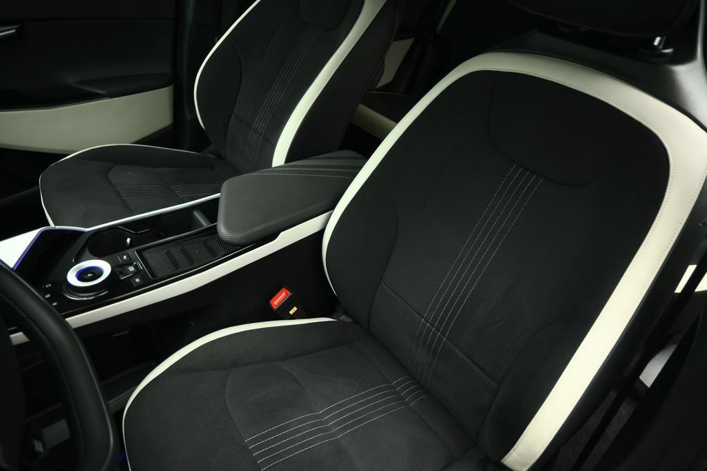 Certified 2024 Kia EV6 GT-Line AWD/4WD image 52