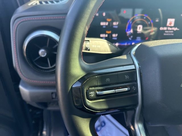 Used 2024 Chevrolet Colorado Z71 w/ Z71 Convenience Package 2 image 19