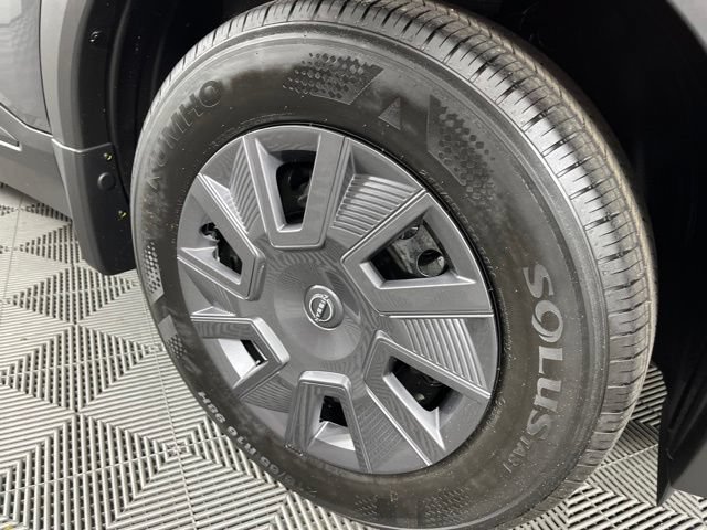 New 2026 Nissan Kicks S FWD image 18