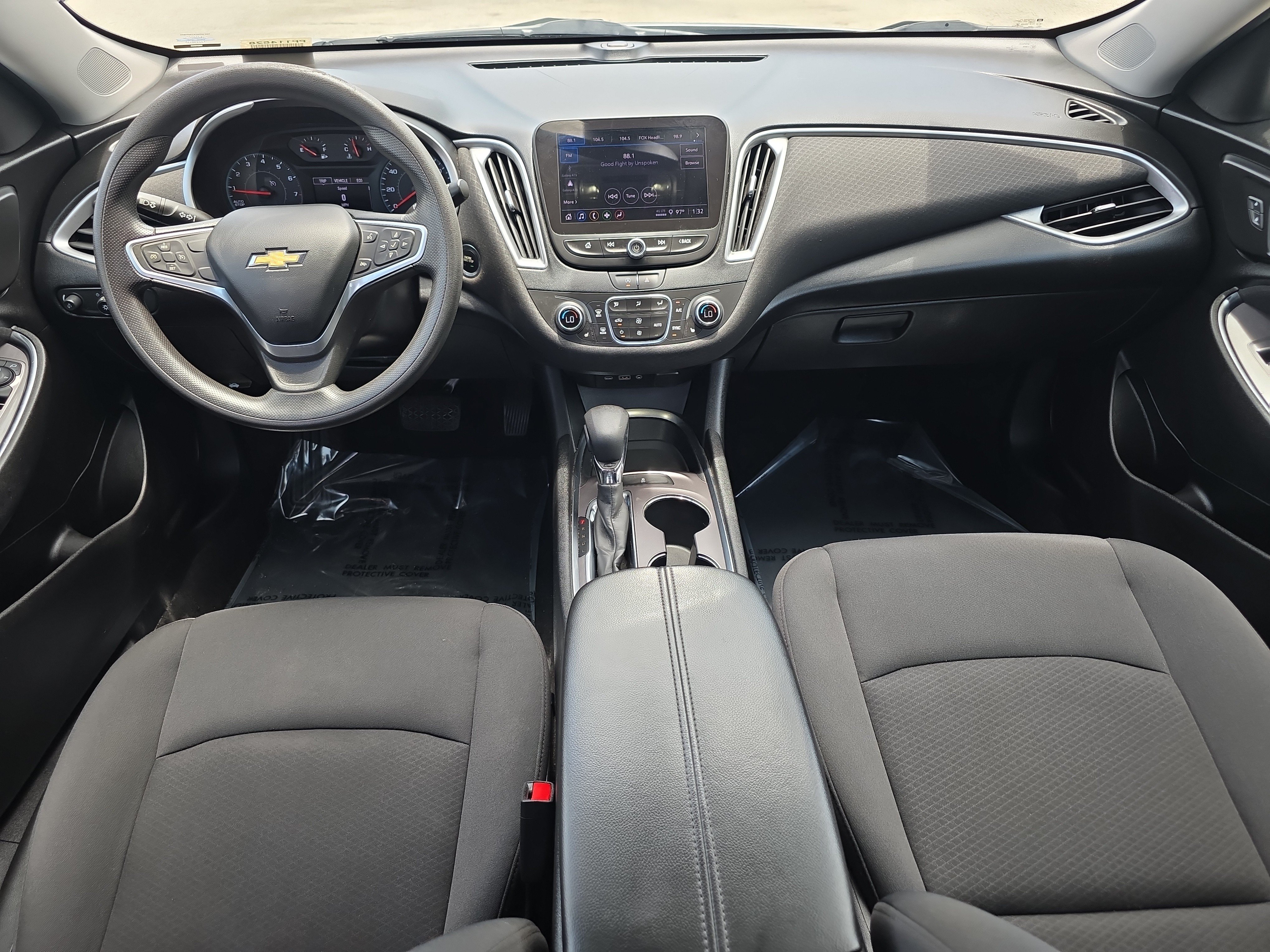 Used 2022 Chevrolet Malibu LT FWD image 17