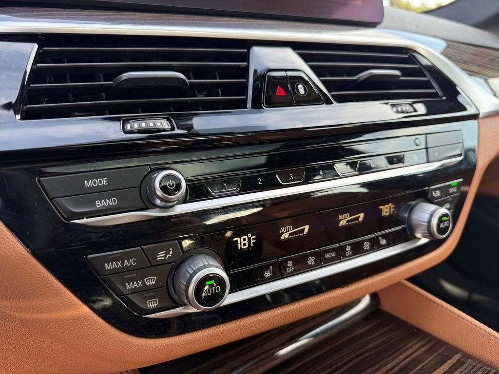 Used 2023 BMW 530i w/ M Sport Package image 22