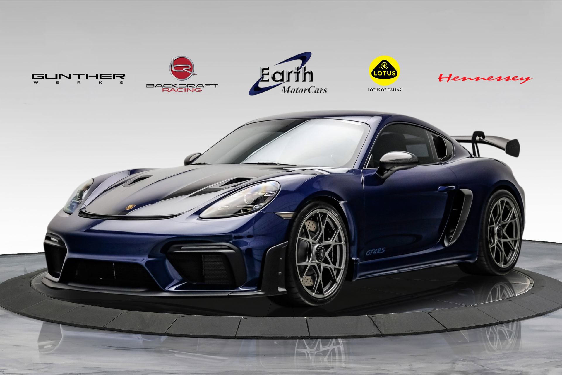 Used 2025 Porsche 718 Cayman GT4 RS RWD image 1