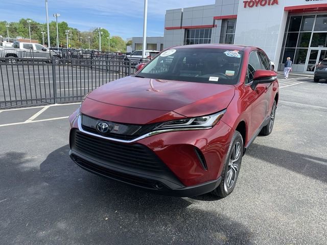 Certified 2023 Toyota Venza LE image 4