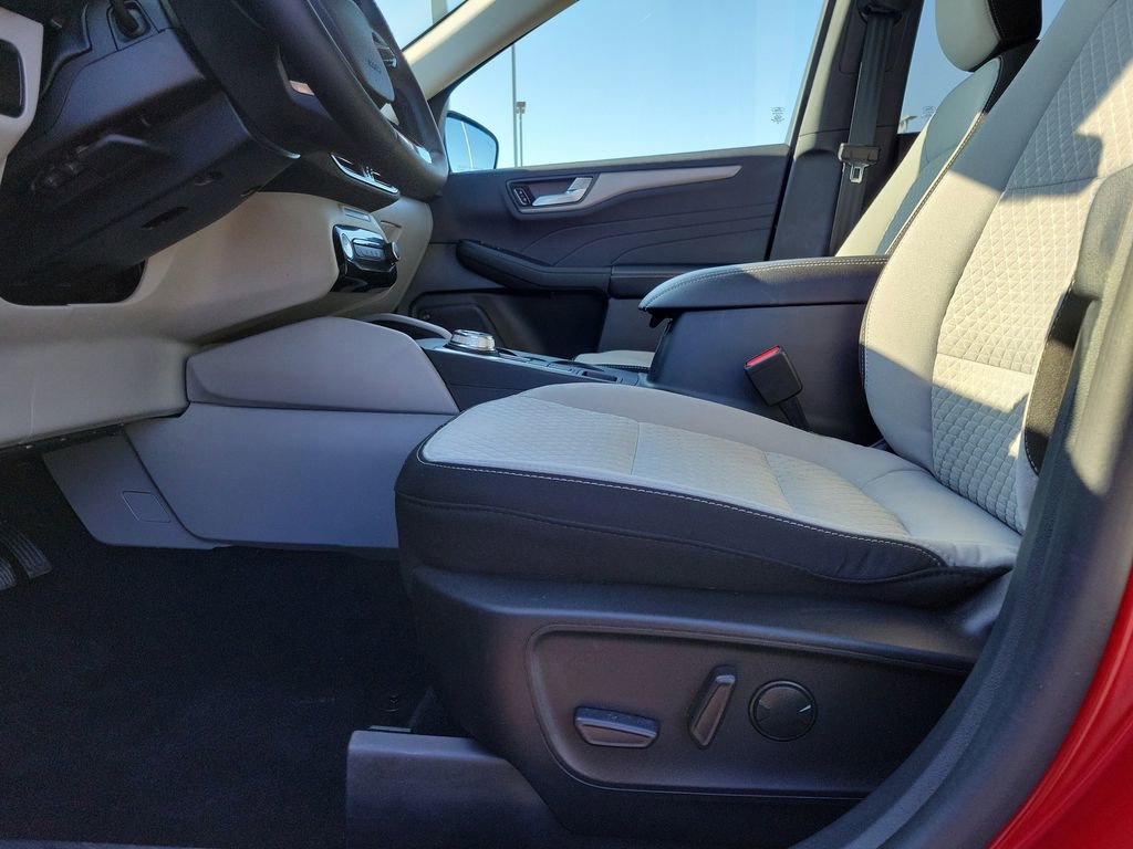 Certified 2023 Ford Escape Active w/ Tech Pack #2 image 17