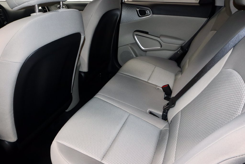 Used 2023 Kia Soul LX w/ LX Technology Package FWD image 20