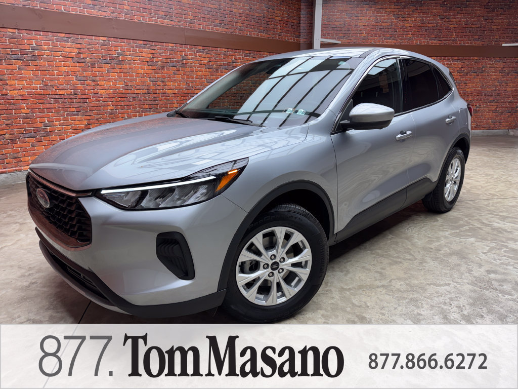 Certified 2023 Ford Escape Active w/ Tech Pack #2 AWD/4WD image 1