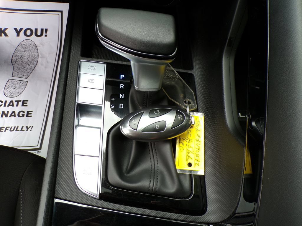 Certified 2025 Hyundai Elantra SEL FWD image 25