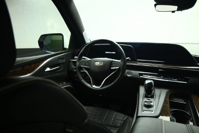 Used 2023 Cadillac Escalade Sport Platinum w/ LPO, ONYX Package AWD/4WD image 39