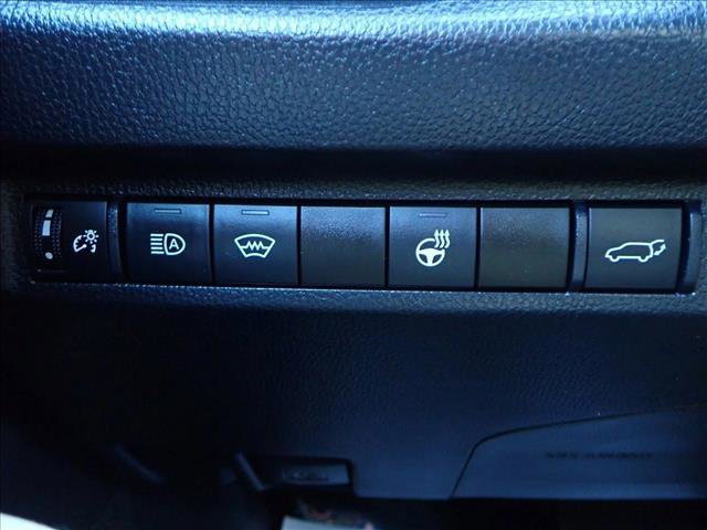 Used 2023 Toyota RAV4 XLE Premium image 24