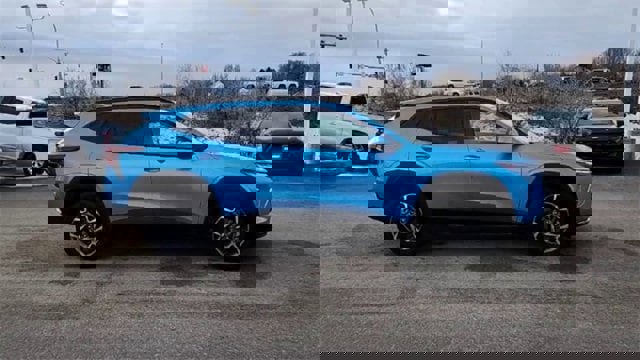 Certified 2025 Chevrolet Trax LT w/ LT Convenience Package image 9