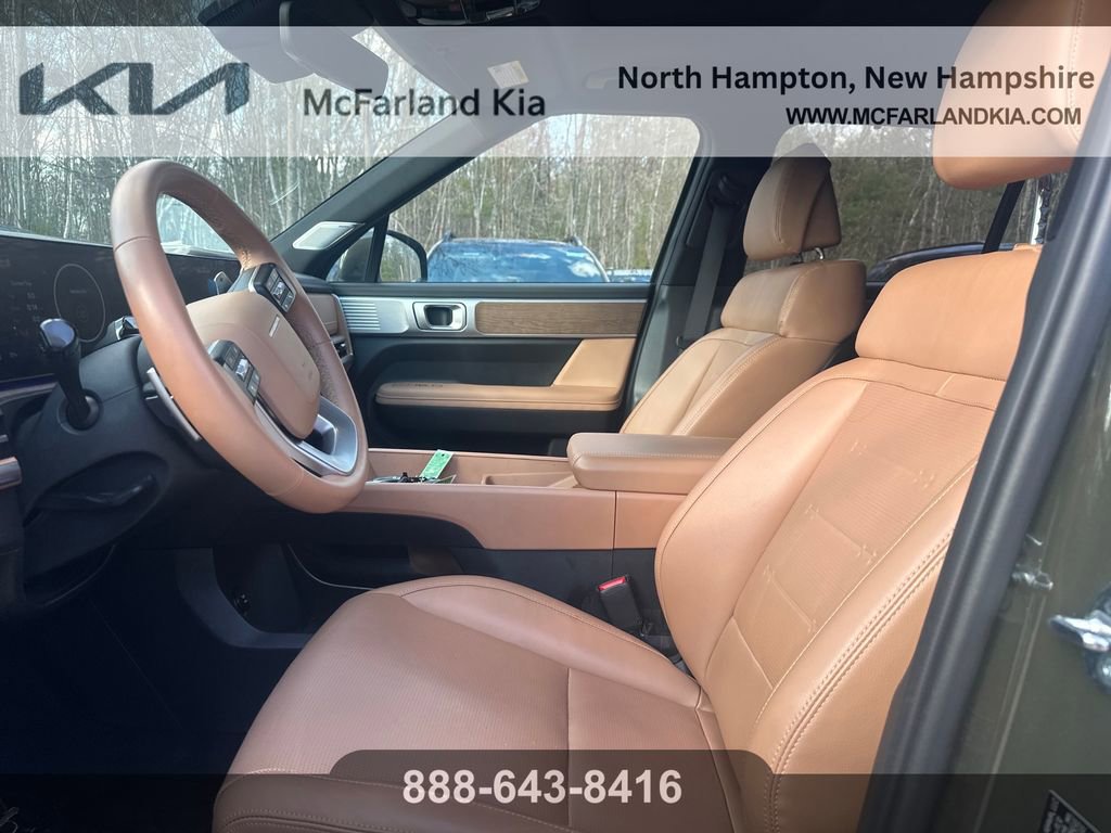 Used 2024 Hyundai Santa Fe Limited AWD/4WD image 10
