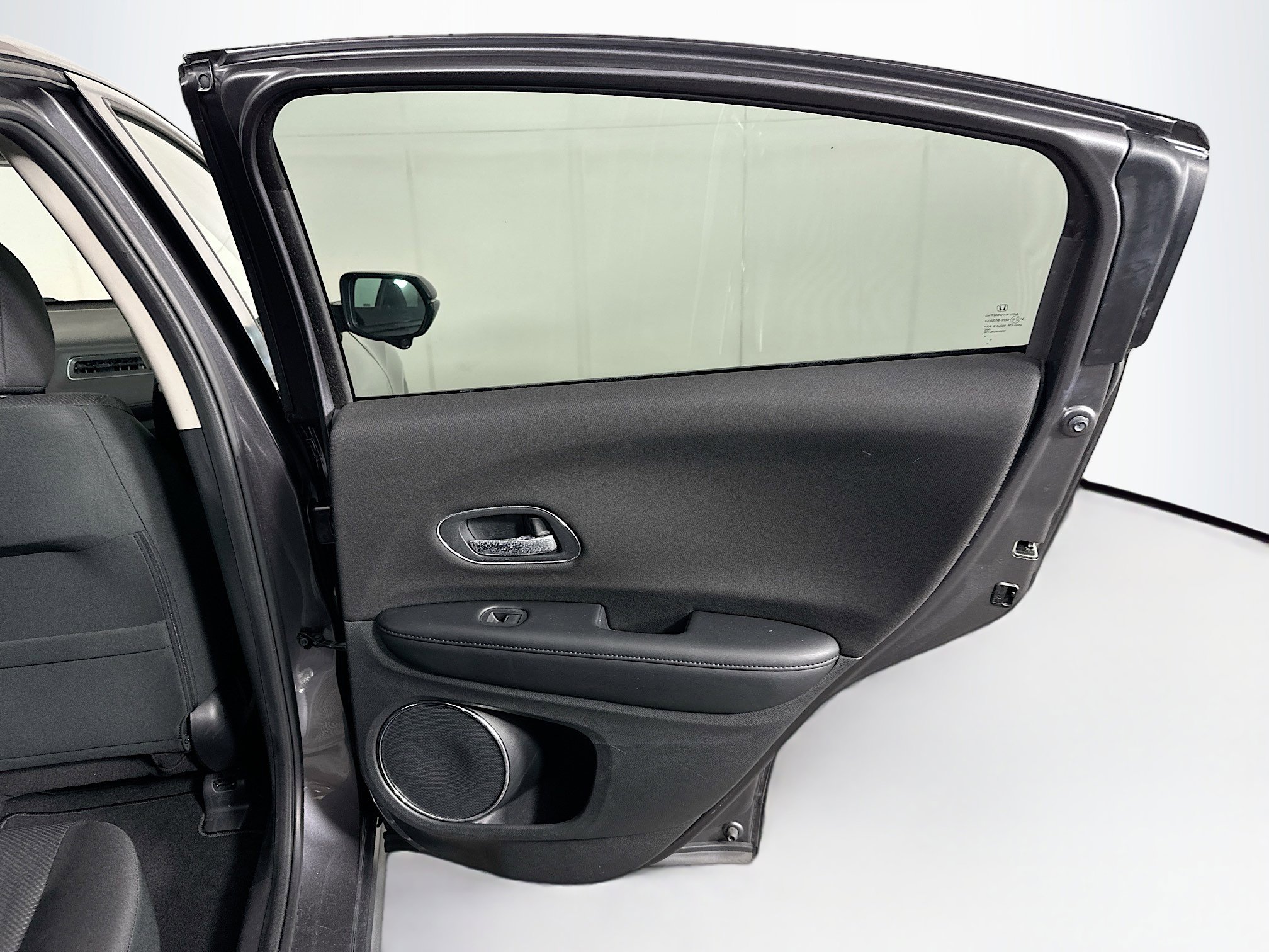 Used 2018 Honda HR-V EX image 28