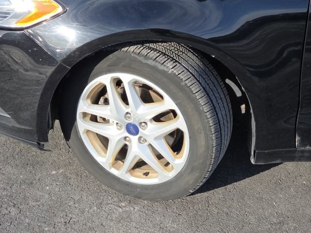 Used 2016 Ford Fusion SE w/ Equipment Group 202A image 22