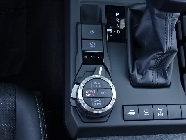 New 2026 Toyota 4Runner TRD Off-Road Premium w/ Tow Technology Package AWD/4WD image 25