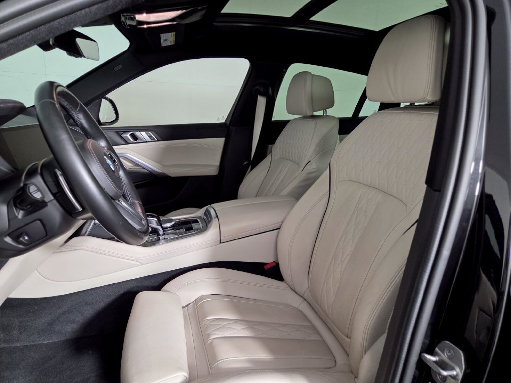 Used 2023 BMW X6 xDrive40i w/ M Sport Package AWD/4WD image 9