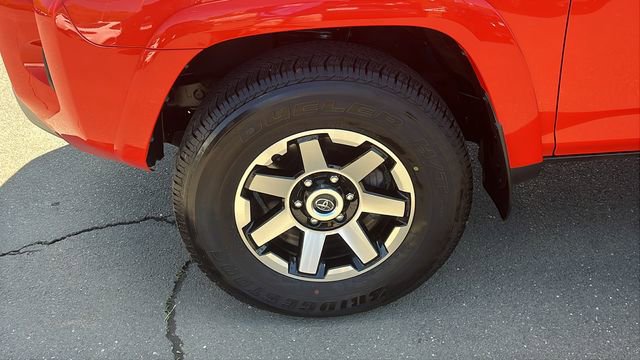Certified 2024 Toyota 4Runner TRD Off-Road AWD/4WD image 8